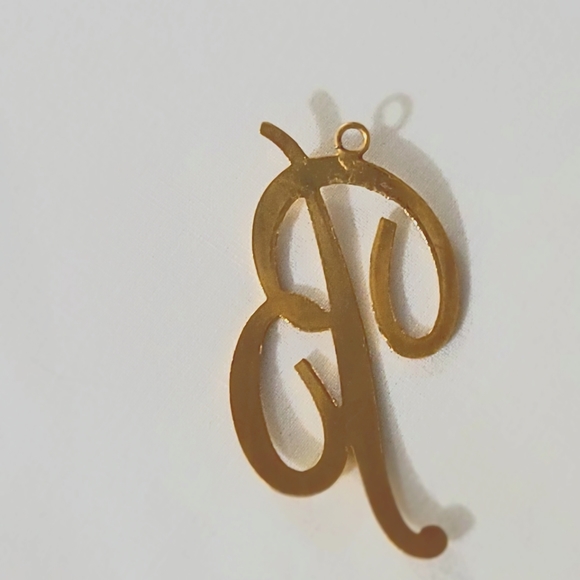 "B" Pendant - Picture 2 of 2